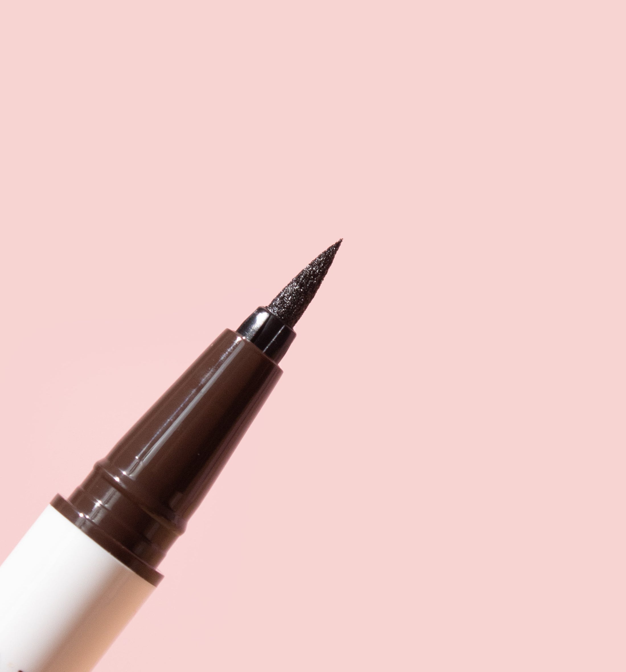 LIQUID EYELINER PEN
